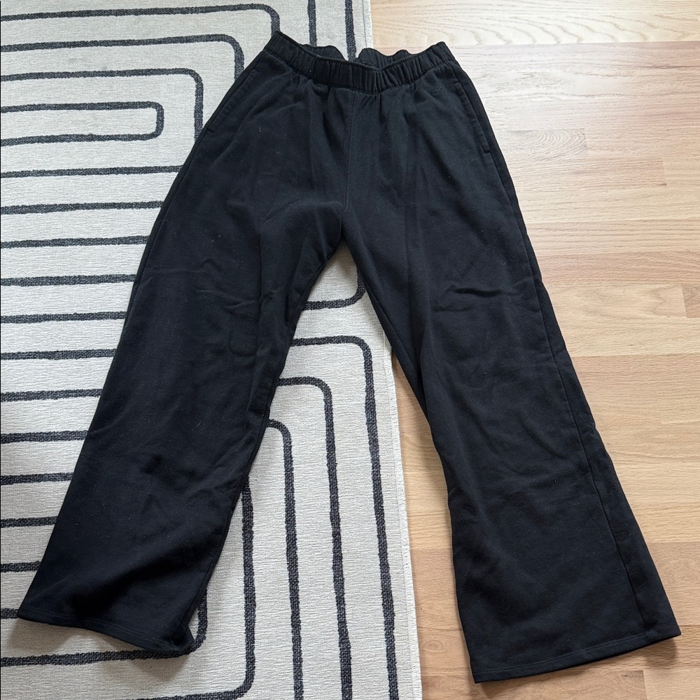 Hollister Black Ultra High-Rise Pants